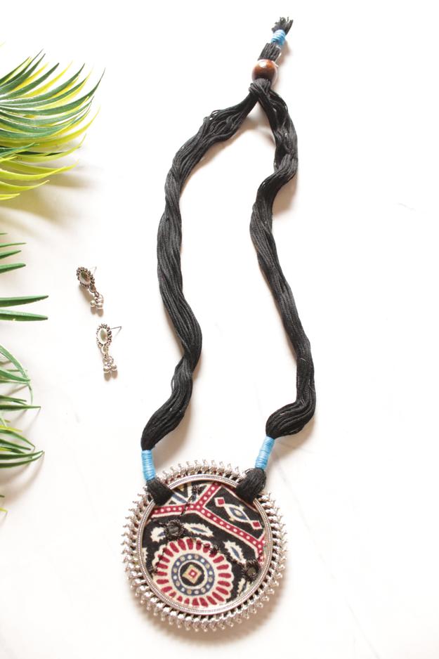 Block Printed Fabric and Metal Adjustable Length Necklace Set