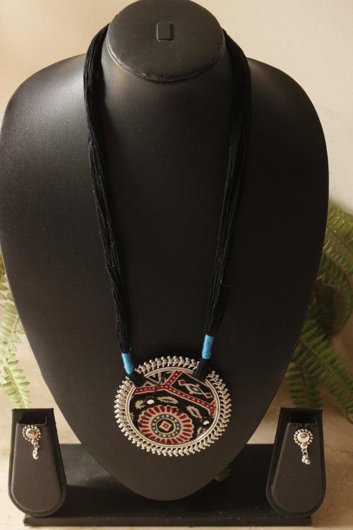 Block Printed Fabric and Metal Adjustable Length Necklace Set