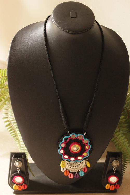 Hand Embroidered Fabric and Mirrors Necklace Set