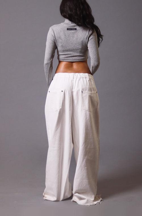 SuperHUEMN Wide-legged Jeans (White)