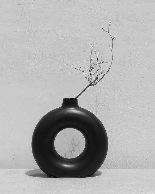 Black Polo Vase