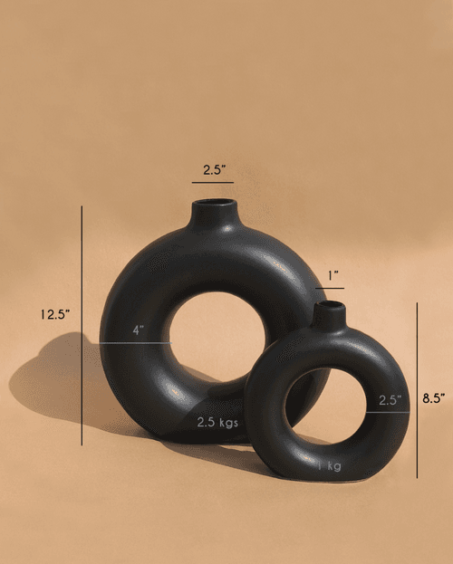 Black Polo Vase