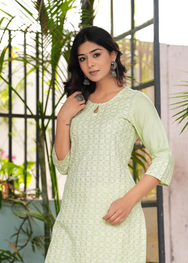 Hatheli's Women's Embroiderd Green Kurta