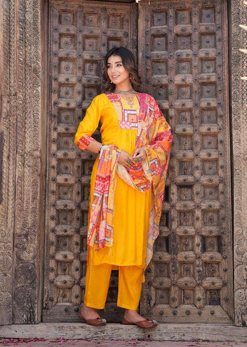 Hatheli's Women's Musline handwork Kurta set with Printed Dupatta