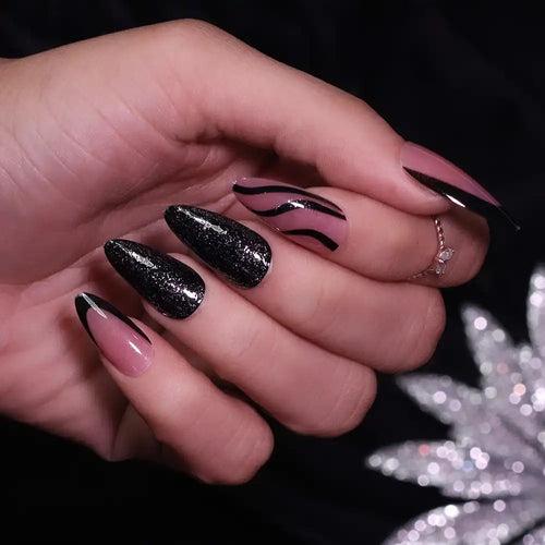 BLACK & WHITE FRENCH TIPS (NAIL KIT INCLUDED)