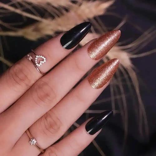 GLITTER CLAW NAILS (NAIL KIT INCLUDED)