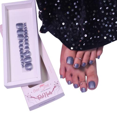 TOE NAILS 281 - (NAIL KIT INCLUDED)