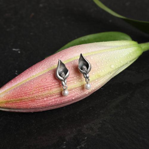 Lively Lily Earrings