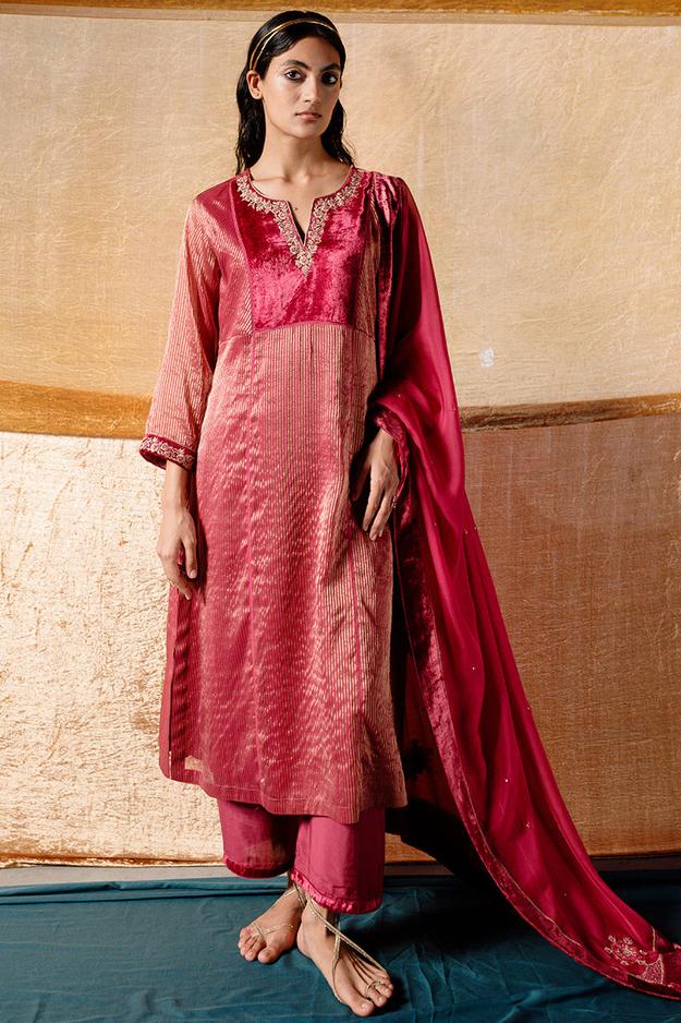 Festival Fuchsia Woven Silk Kurta Set