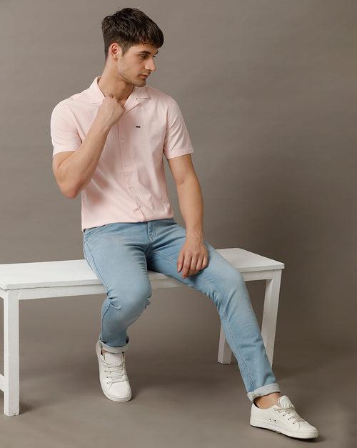 IDENTITI Men Slim Fit Cuban Collar Solid Shirt In Pink.