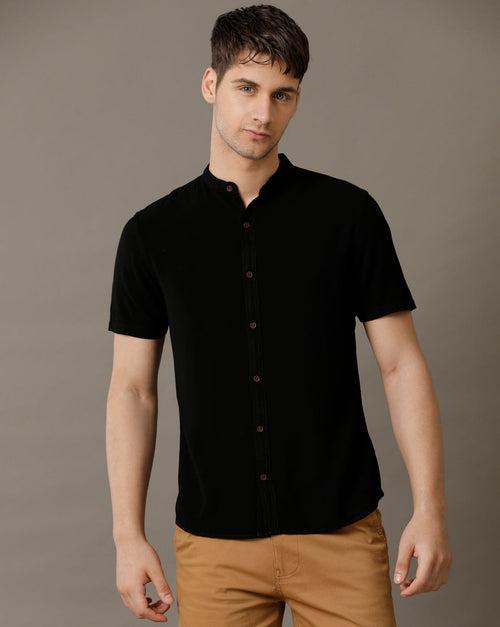 IDENTITI Men Slim Fit Mandarin Collar Solid Shirt In Black.