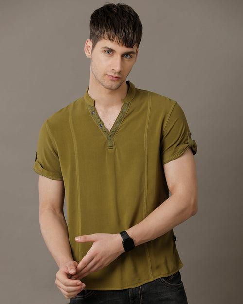 IDENTITI Men Slim Fit Mandarin Collar Solid Shirt In Dk.Green.