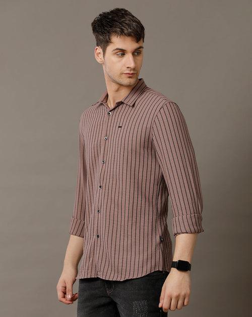 IDENTITI Men Slim Fit Regular Collar Checks Shirt In Onion.