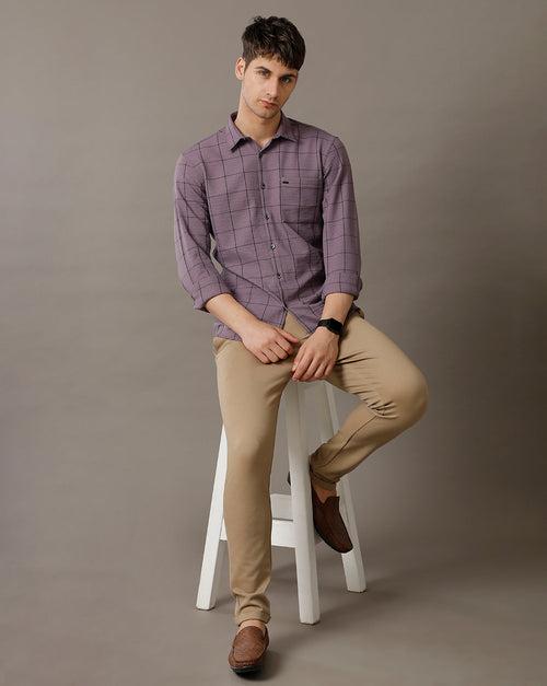 IDENTITI Men Slim Fit Regular Collar Checks Shirt In Purple.