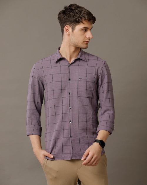 IDENTITI Men Slim Fit Regular Collar Checks Shirt In Purple.