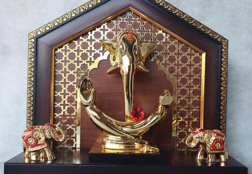 Ganesha With Elephant  by Satgurus / C'ment