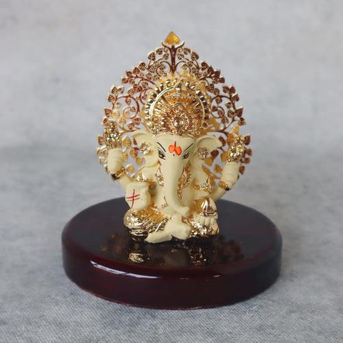 Mukut Ganesha by Satgurus / C'ment