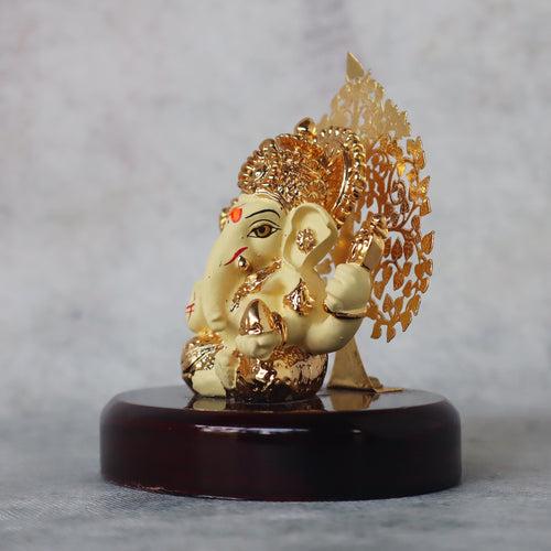 Mukut Ganesha by Satgurus / C'ment