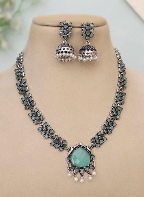 Avleen stone Necklace set