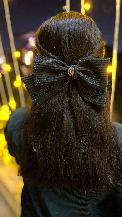 Emerald Elegance Green Pleated Bow