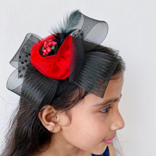 BLACK CHARM Fascinator