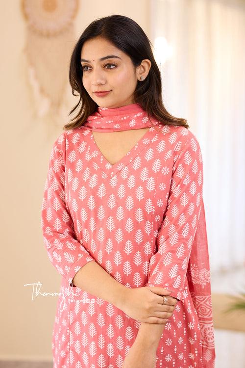 Dira - Pink Cotton Suit Set With Cotton Dupatta