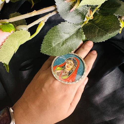 HATKE. THE STUNNING HANDPAINTED RINGS