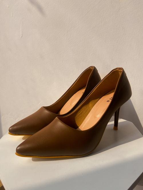 Brown Solid Slim Pencil Heels Pumps