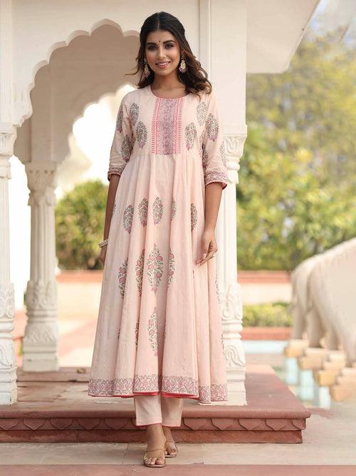 MULMUL GEETIKA FLORAL MOTIFS BLOCK PRINTED FLARED KURTA-PANTS & DUPATTA SET