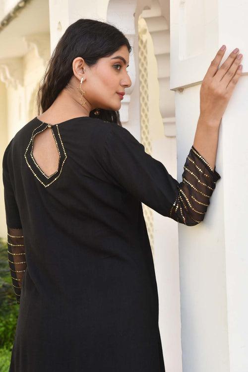 AAHELI DEJA BLACK KURTA-PANT SET