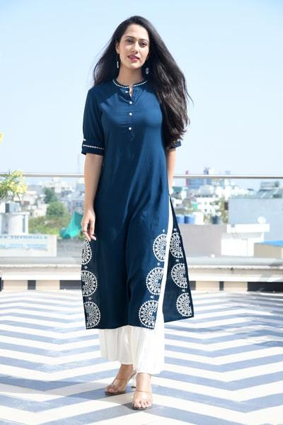 AAHELI SAPPHIRE KURTA & SHARARA SET