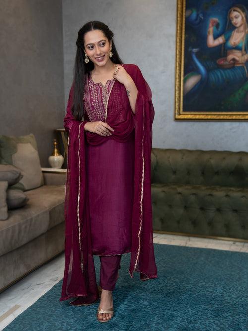 AAHELI NAYANA KURTA-PANTS & DUPATTA SET