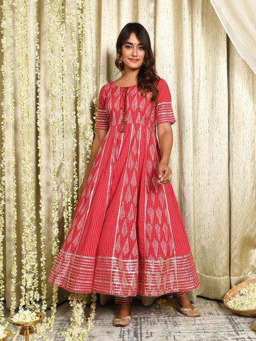 MULMUL DEVASREE RED BLOCK PRINTED PANELED KURTA-PANTS & DUPATTA SET