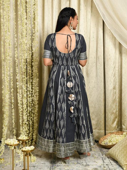 MULMUL AABHA GREY BLOCK PRINTED PANELED KURTA-PANTS & DUPATTA SET