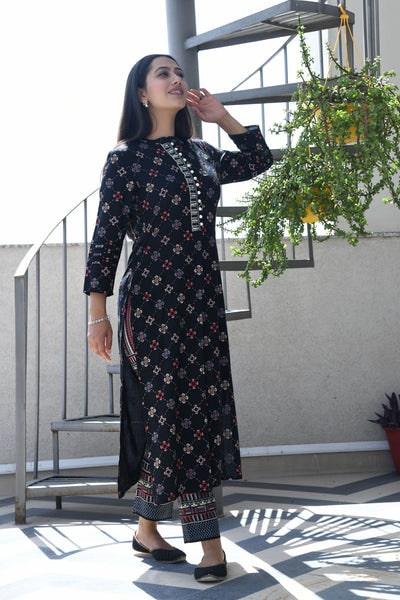 AAHELI BLACK PRINTED HANDWORK KURTA WITH PANT SET