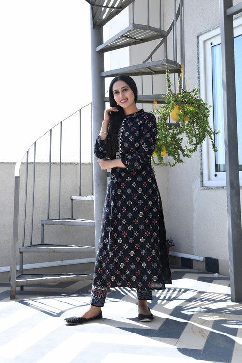 AAHELI BLACK PRINTED HANDWORK KURTA WITH PANT SET