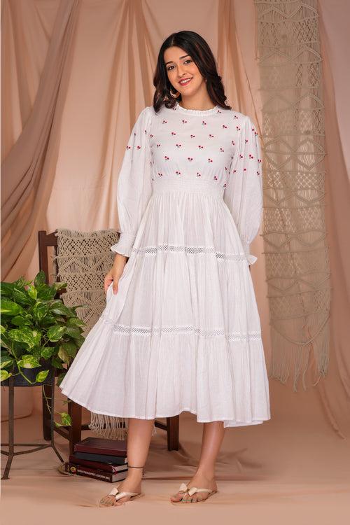 AAHELI RADIANT MEADOWS OFF-WHITE COTTON KANTHA TIERED DRESS