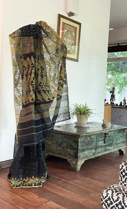 Dhakai Jamdani Saree