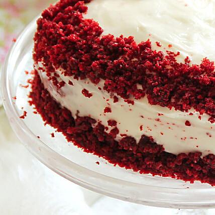 Heart-shaped Red Velvet Cake