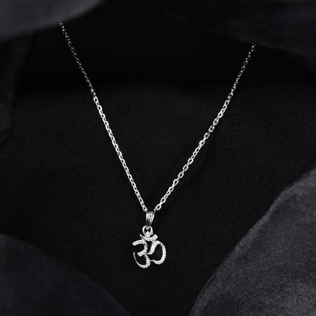 Silver Shine Om Pendant Chain