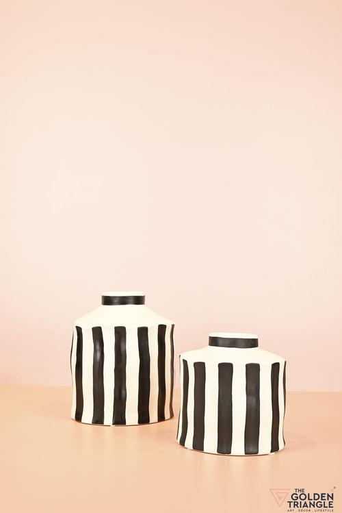 Hana Monochrome Ceramic Vase