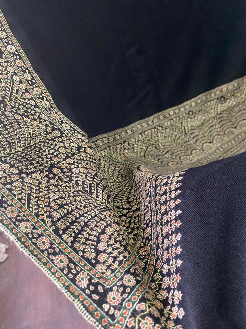 black gents embroidery pashmina shawl 8164