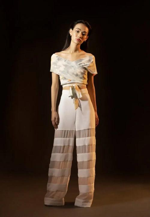 Straight paneled pants in white