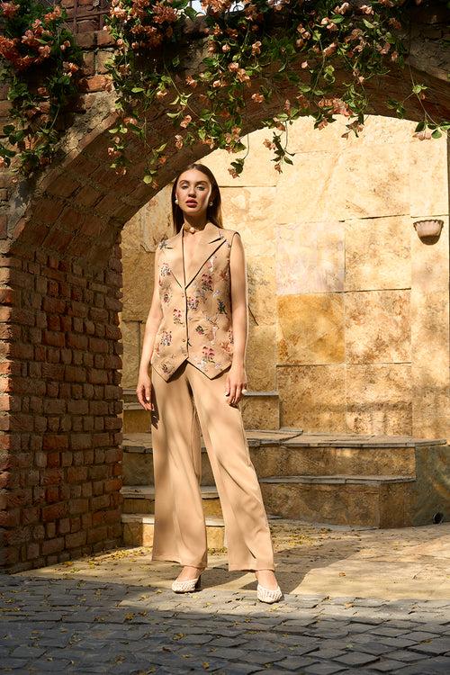 Mero Embroidered Pant Suit