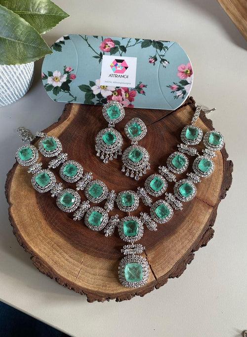 Alia Russian Emerald Diamond Set