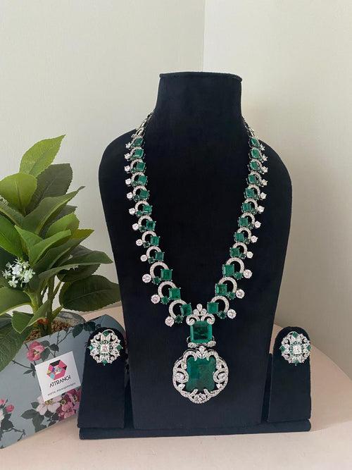Nita Emerald And Diamond Necklace Set