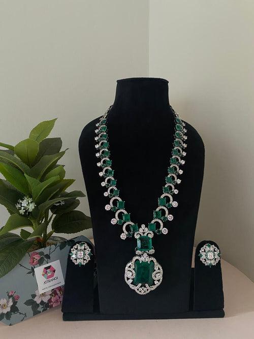 Nita Emerald And Diamond Necklace Set