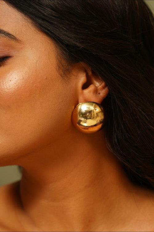 Oversized Gold Light Weight Studs