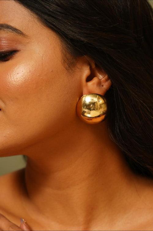 Oversized Gold Light Weight Studs