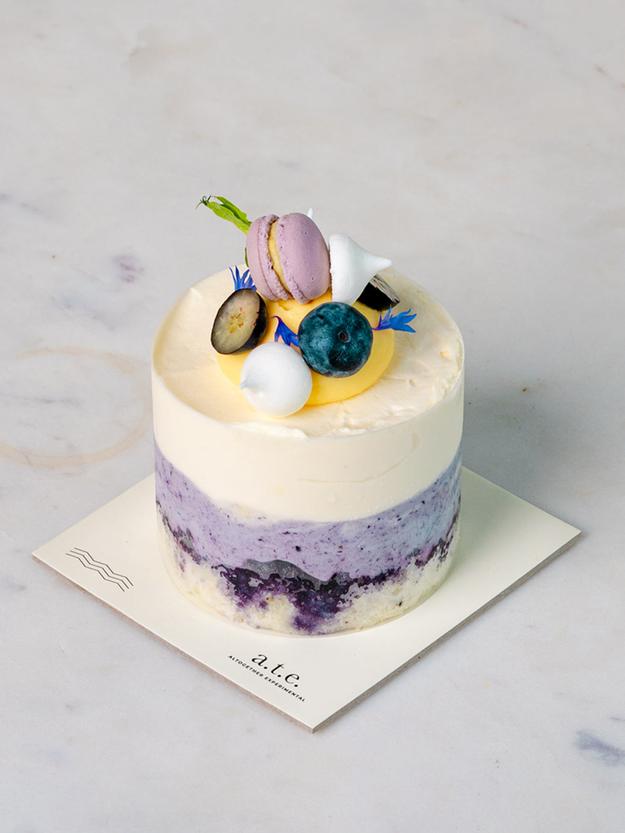 Blueberry, Lavender & Lemon petite gateaux